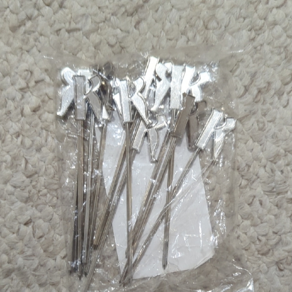 Silver Metallic 'R' Drink Stirrer Picks - Pack of Decorative Picks
